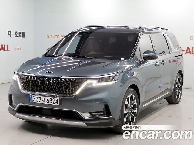 Kia Canival 2021 — photo 1