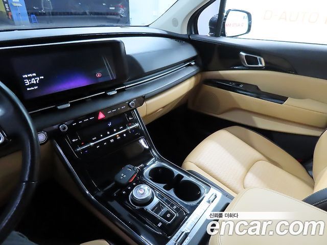 Kia Canival 2021 — photo 10