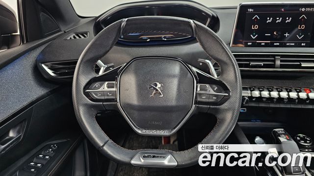 Peugeot 5008 2021 — photo 19