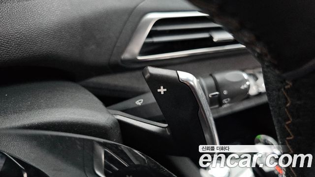 Peugeot 5008 2021 — photo 30