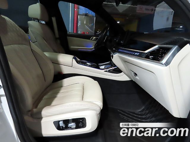BMW X7 2024 — photo 18