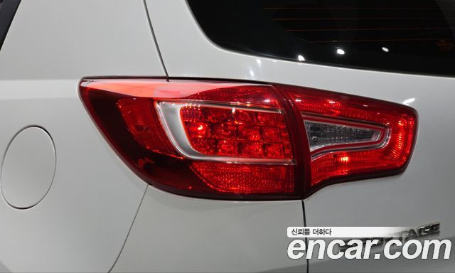 Kia Sportage 2013 — photo 9