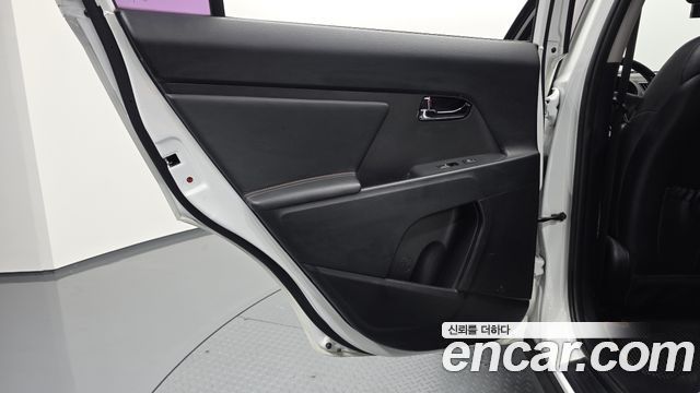 Kia Sportage 2013 — photo 15