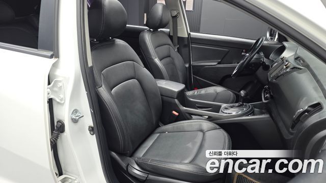 Kia Sportage 2013 — photo 16