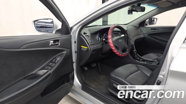 Hyundai Sonata 2013 — photo 10