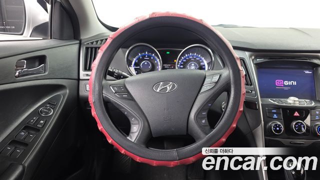 Hyundai Sonata 2013 — photo 13