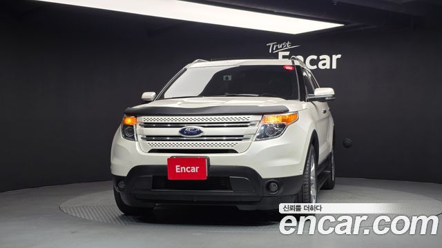 Ford Explorer 2011 — photo 3