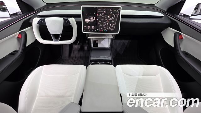 Tesla Model Y 2025 — photo 7