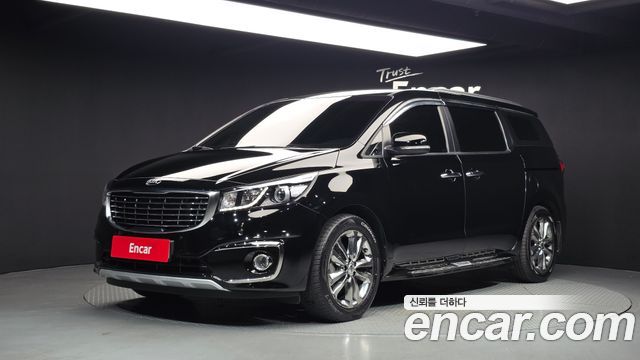 Kia Canival 2016 — photo 1