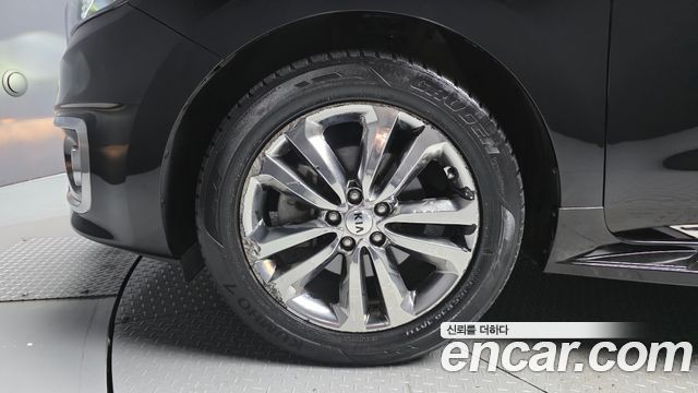 Kia Canival 2016 — photo 5