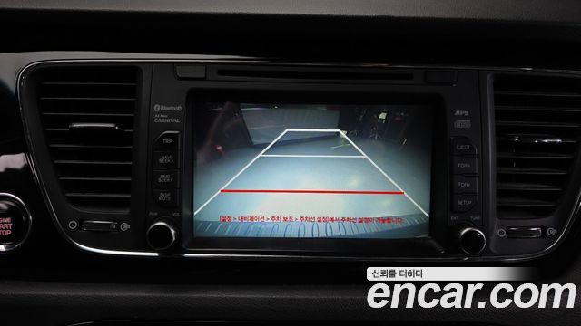 Kia Canival 2016 — photo 15