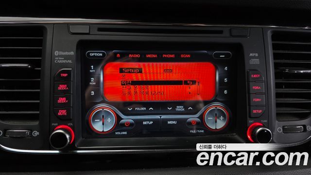Kia Canival 2016 — photo 16