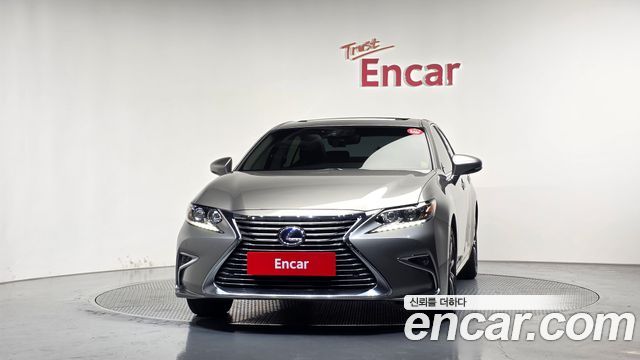 Lexus ES 2018 — photo 3