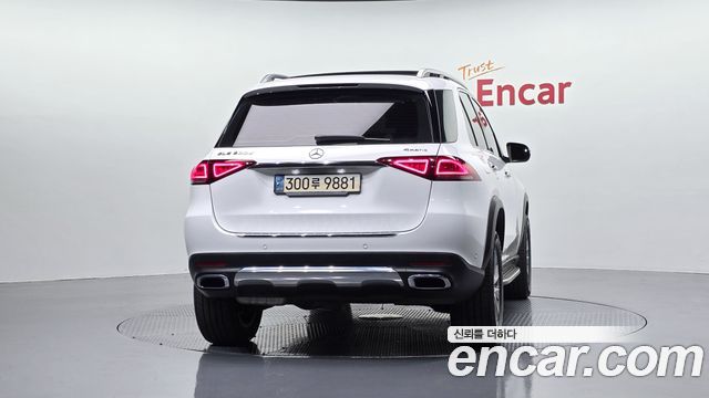 Mercedes-Benz GLE-Class 2022 — photo 4