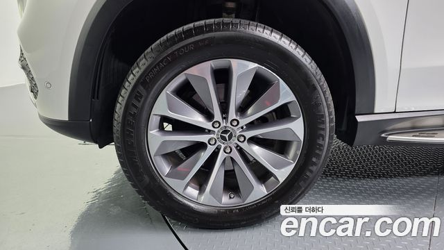 Mercedes-Benz GLE-Class 2022 — photo 5