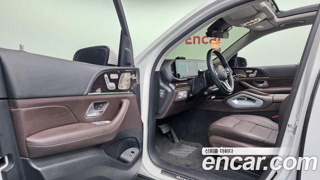 Mercedes-Benz GLE-Class 2022 — photo 13