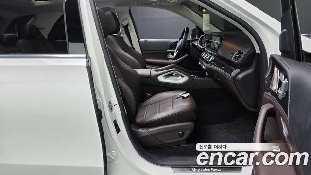 Mercedes-Benz GLE-Class 2022 — photo 16
