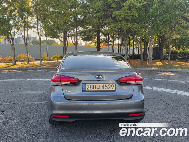 Kia K3 2018 — photo 4