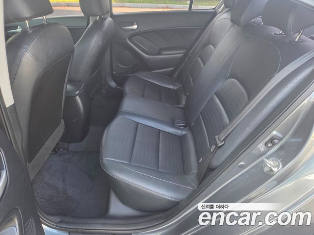 Kia K3 2018 — photo 7