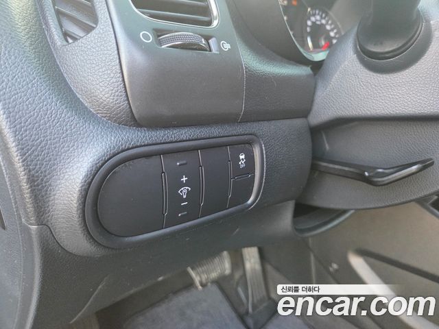 Kia K3 2018 — photo 10
