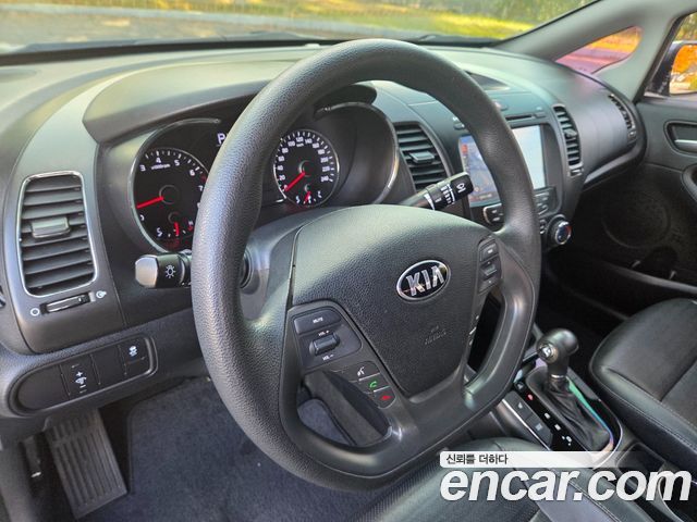 Kia K3 2018 — photo 11