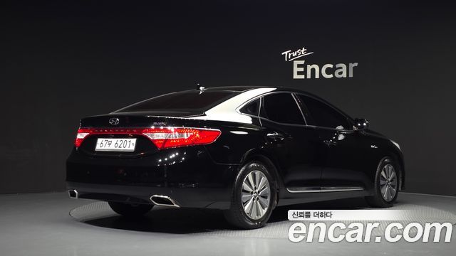 Hyundai Grandeur 2015 — photo 2