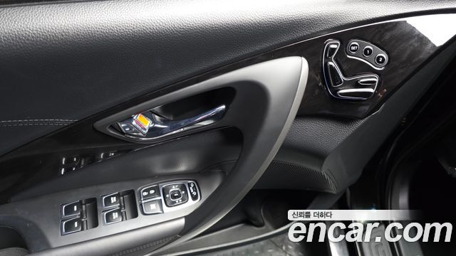 Hyundai Grandeur 2015 — photo 28