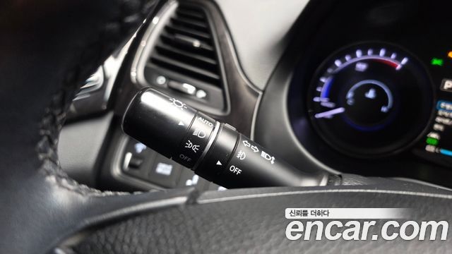 Hyundai Grandeur 2015 — photo 29