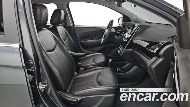Chevrolet Korea Spark 2018 — photo 17