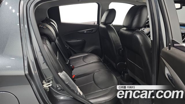 Chevrolet Korea Spark 2018 — photo 18