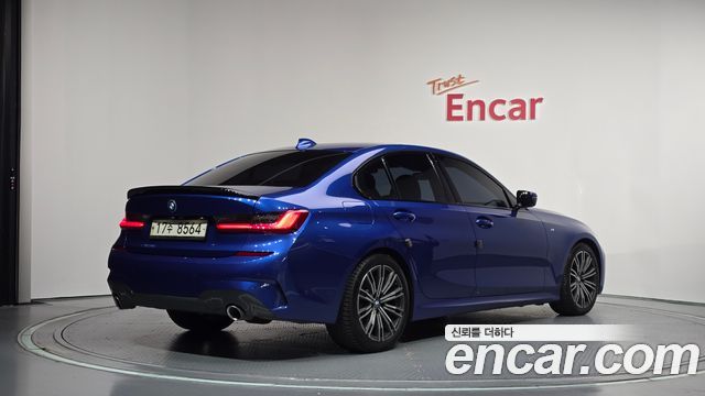 BMW 3-Series 2019 — photo 2