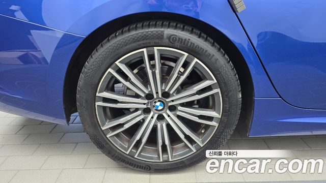 BMW 3-Series 2019 — photo 5