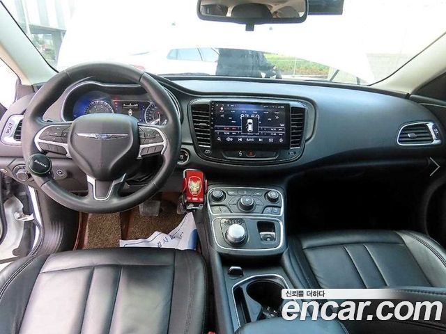 Chrysler 200 2015 — photo 7