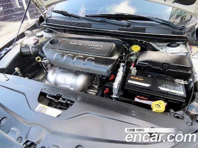 Chrysler 200 2015 — photo 18