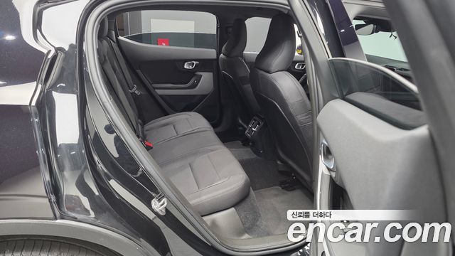 Polestar Polestar 2 2023 — photo 18