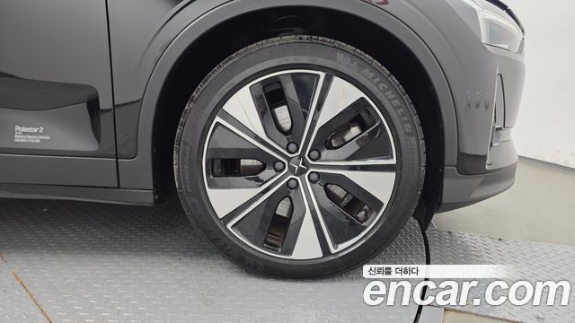 Polestar Polestar 2 2023 — photo 7