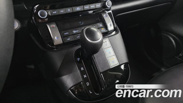 Hyundai Casper 2023 — photo 12
