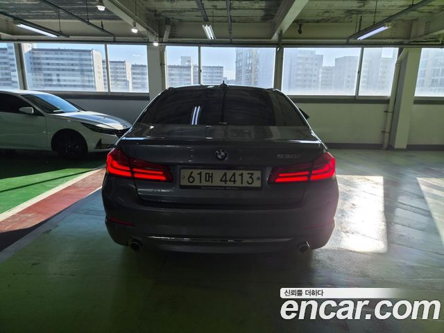 BMW 5-Series 2018 — photo 4