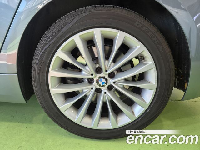 BMW 5-Series 2018 — photo 5