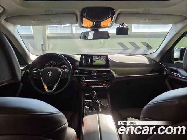 BMW 5-Series 2018 — photo 7