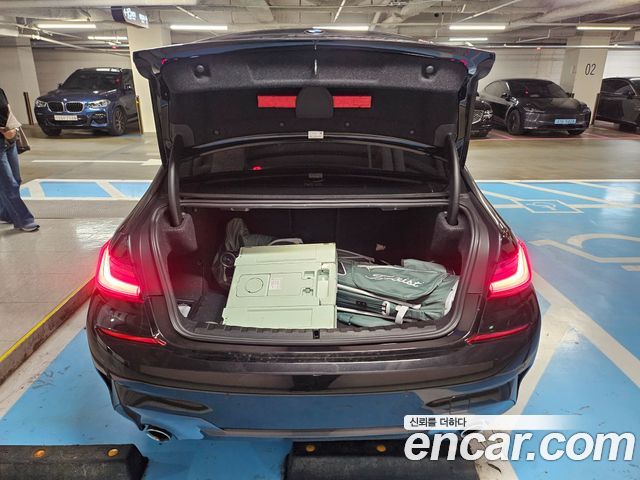 BMW 3-Series 2019 — photo 3
