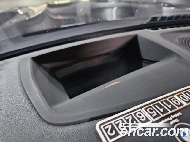 BMW 3-Series 2019 — photo 8