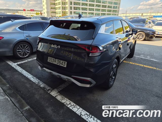 Kia Sportage 2023 — photo 2