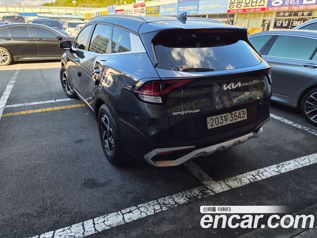Kia Sportage 2023 — photo 12