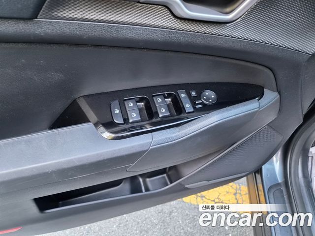 Kia Sportage 2023 — photo 17
