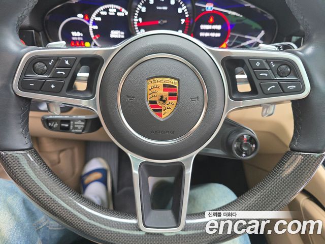 Porsche Cayenne 2022 — photo 12