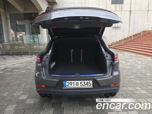 Porsche Cayenne 2022 — photo 20