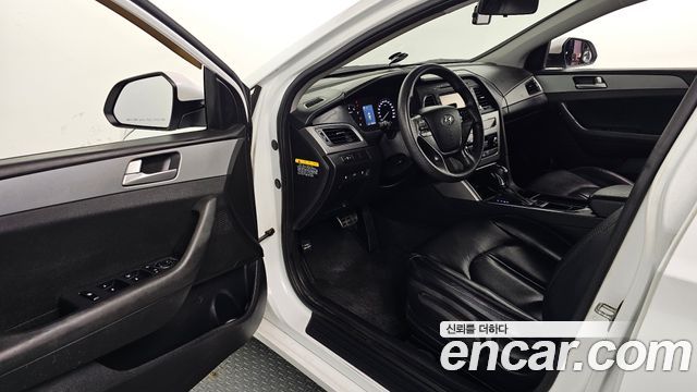 Hyundai Sonata 2017 — photo 10