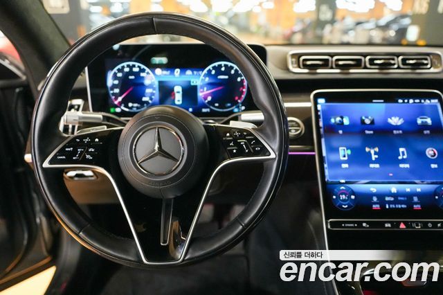 Mercedes-Benz S-Class 2021 — photo 16