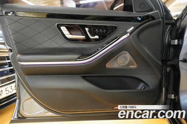 Mercedes-Benz S-Class 2021 — photo 19